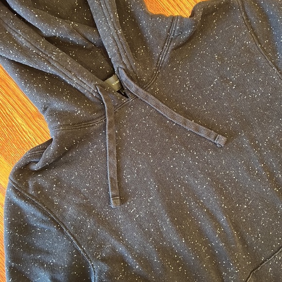 Vince Black Hoodie - Picture 2 of 6